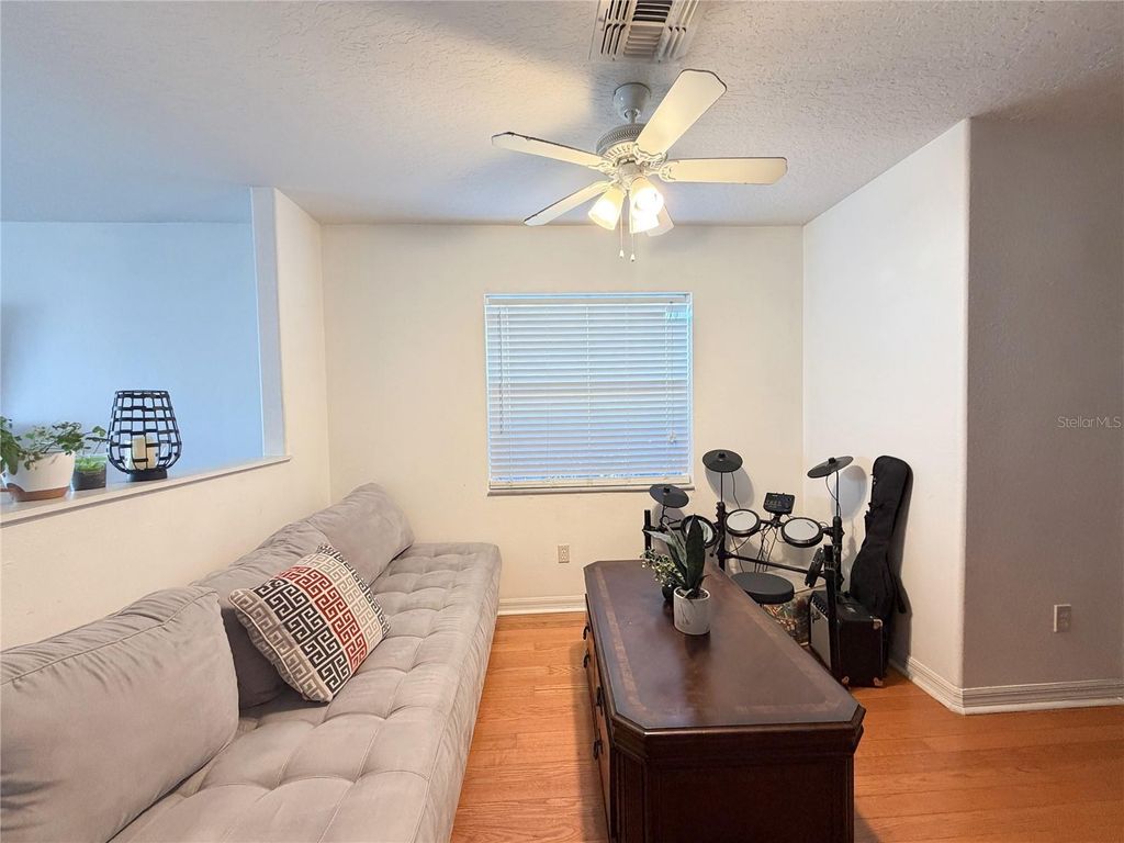 Image 15 of property listing at 12755 SOMERSET OAKS STREET, Orlando, FL 32828