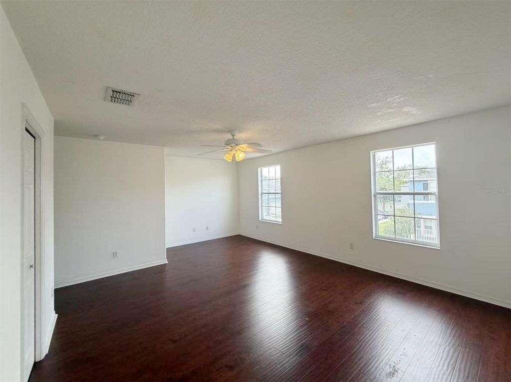 Image 37 of property listing at 12755 SOMERSET OAKS STREET, Orlando, FL 32828