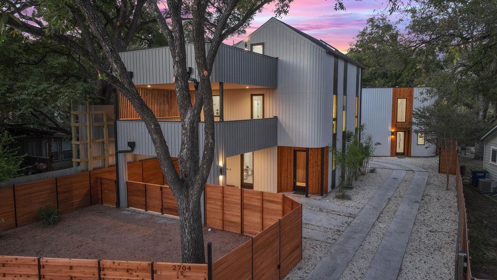 2704 Canterbury ST A, Austin, TX 78702