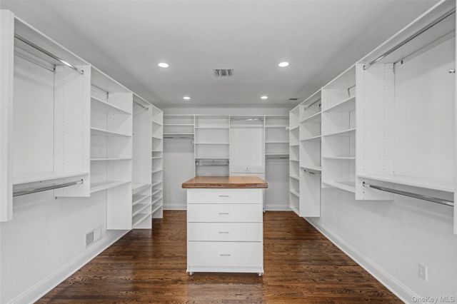 1359 Rustic Ridge Court, Yorktown Heights, NY 10598