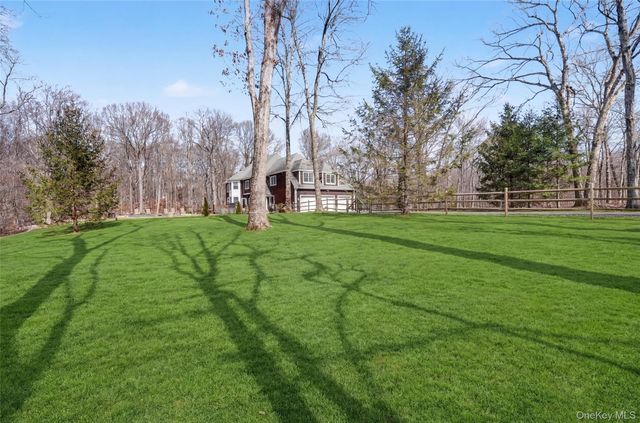 1359 Rustic Ridge Court, Yorktown Heights, NY 10598