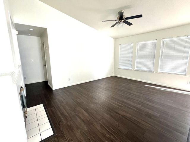 9246 Parducci Way, Sacramento, CA 95829