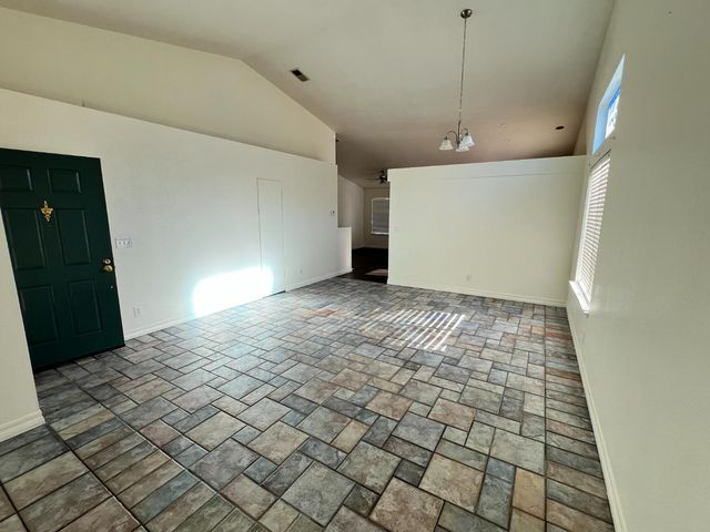 9246 Parducci Way, Sacramento, CA 95829