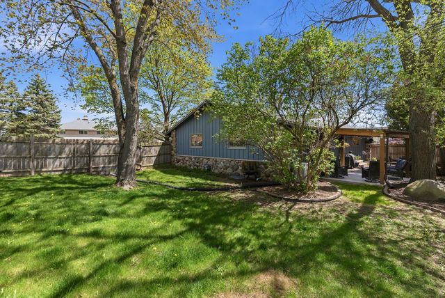 W169N8921 Hoyt DRIVE, Menomonee Falls, WI 53051