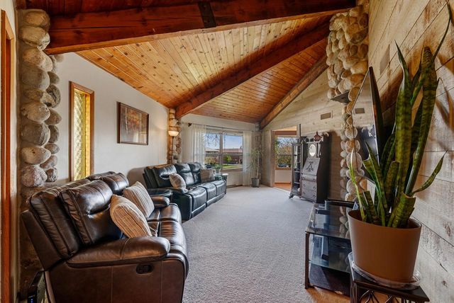 W169N8921 Hoyt DRIVE, Menomonee Falls, WI 53051