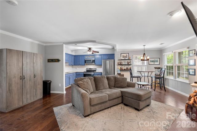 6038 Gray Gate Lane A, Charlotte, NC 28210