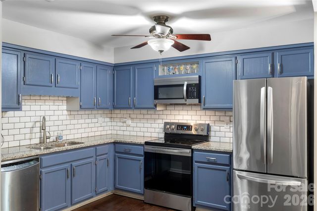 6038 Gray Gate Lane A, Charlotte, NC 28210