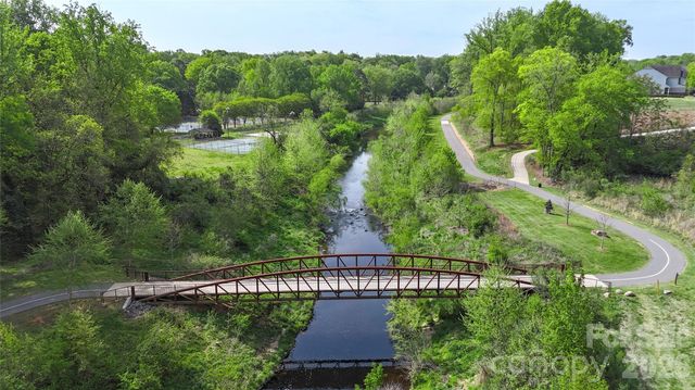 6038 Gray Gate Lane A, Charlotte, NC 28210