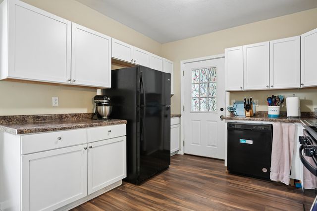 624 W 16th Street, Davenport, IA 52803