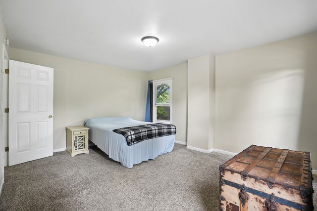 624 W 16th Street, Davenport, IA 52803
