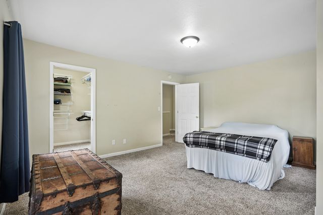 624 W 16th Street, Davenport, IA 52803