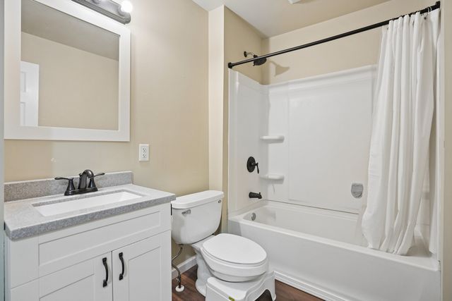624 W 16th Street, Davenport, IA 52803