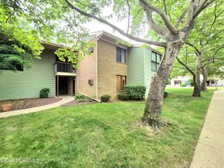 218 Medford Court, E, Manalapan, NJ 07726
