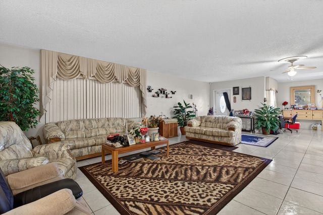 184 SW 2nd Court, Deerfield Beach, FL 33441