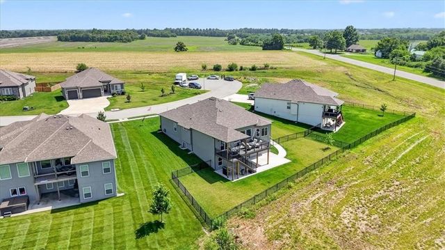 27802 E 134th Street, Lake Lotawana, MO 64086