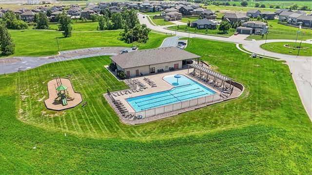27802 E 134th Street, Lake Lotawana, MO 64086