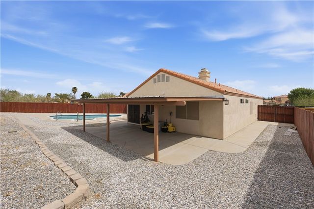 13628 Monterey Court, Victorville, CA 92392