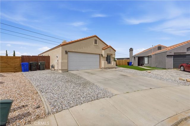 13628 Monterey Court, Victorville, CA 92392