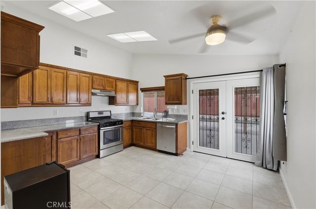13628 Monterey Court, Victorville, CA 92392