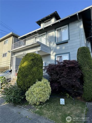 2258 14th Avenue W, Seattle, WA 98119