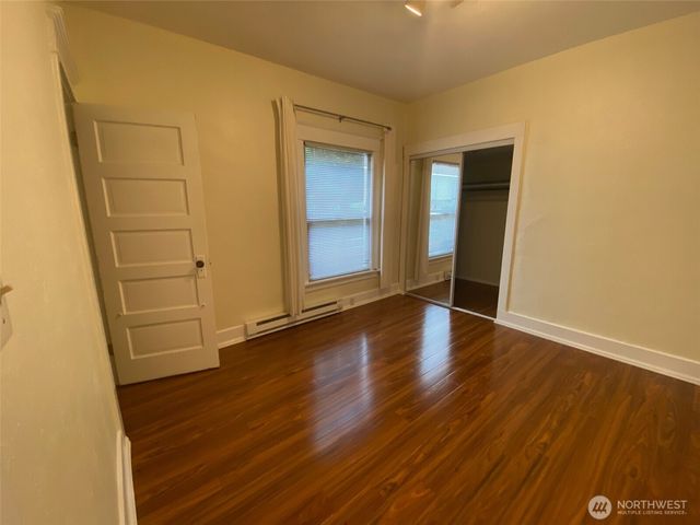2258 14th Avenue W, Seattle, WA 98119