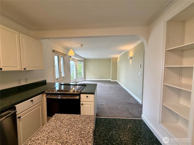 2258 14th Avenue W, Seattle, WA 98119