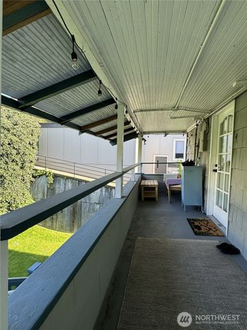 2258 14th Avenue W, Seattle, WA 98119