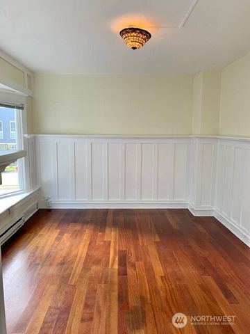2258 14th Avenue W, Seattle, WA 98119