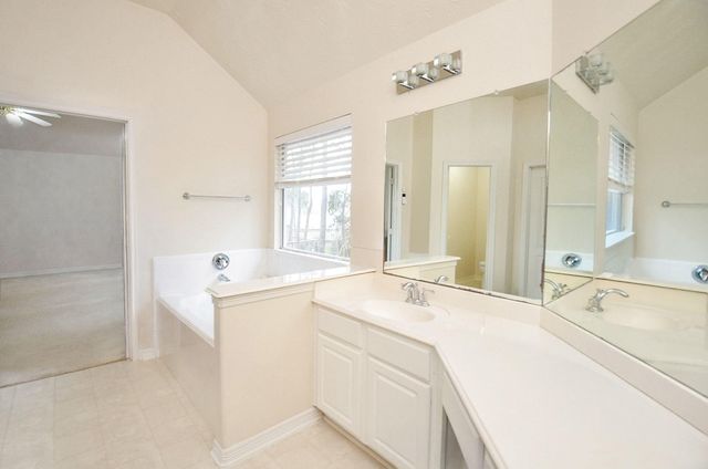 22 Woodbury Court, Magnolia, TX 77355