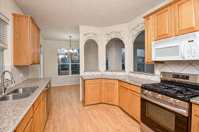 22 Woodbury Court, Magnolia, TX 77355