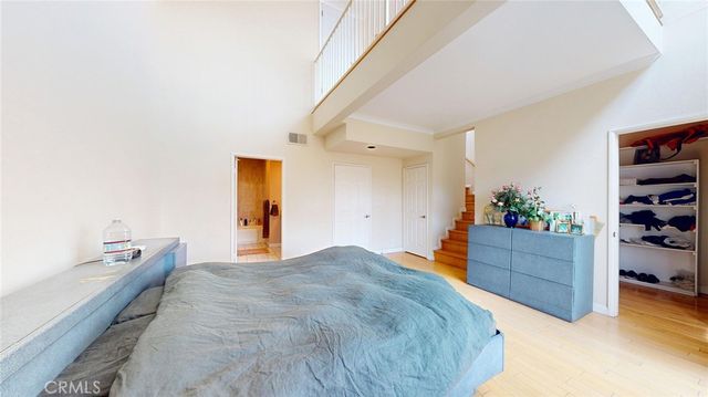 14919 Dickens Street 105, Sherman Oaks, CA 91403