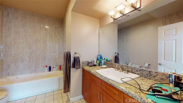 14919 Dickens Street 105, Sherman Oaks, CA 91403