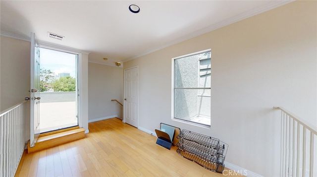 14919 Dickens Street 105, Sherman Oaks, CA 91403