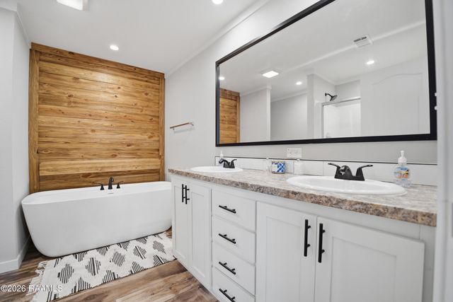 1455 Cypress Island Highway, St. Martinville, LA 70582