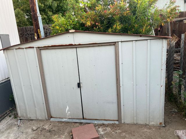 6201 Wible Road 12, Bakersfield, CA 93313