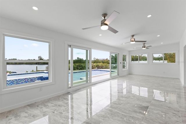 910 BAYSHORE DRIVE, Terra Ceia, FL 34250