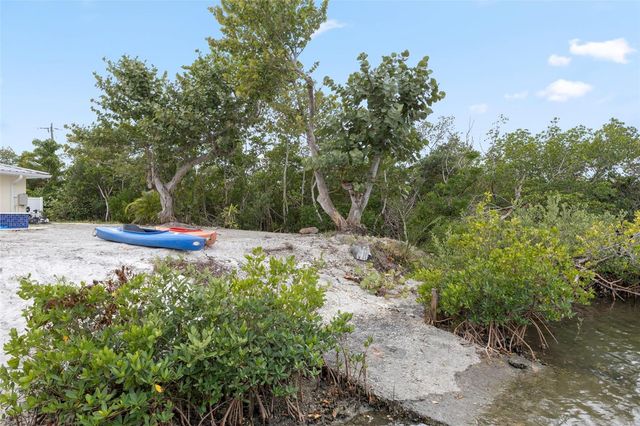 910 BAYSHORE DRIVE, Terra Ceia, FL 34250