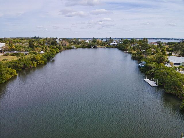 910 BAYSHORE DRIVE, Terra Ceia, FL 34250