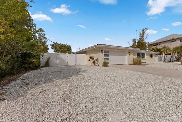 910 BAYSHORE DRIVE, Terra Ceia, FL 34250