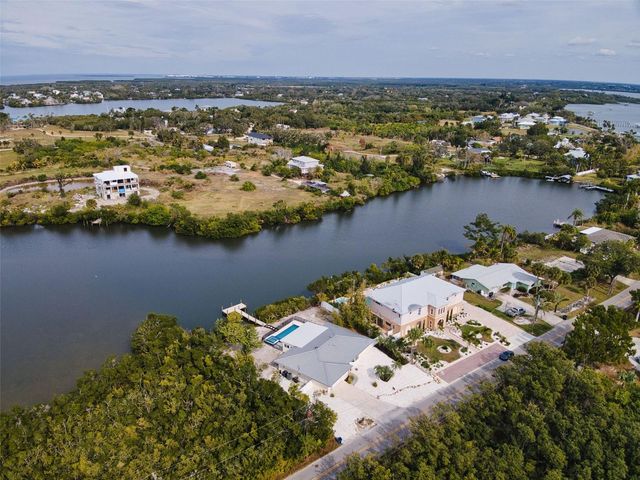 910 BAYSHORE DRIVE, Terra Ceia, FL 34250