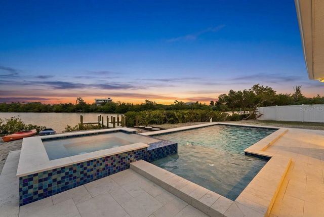 910 BAYSHORE DRIVE, Terra Ceia, FL 34250