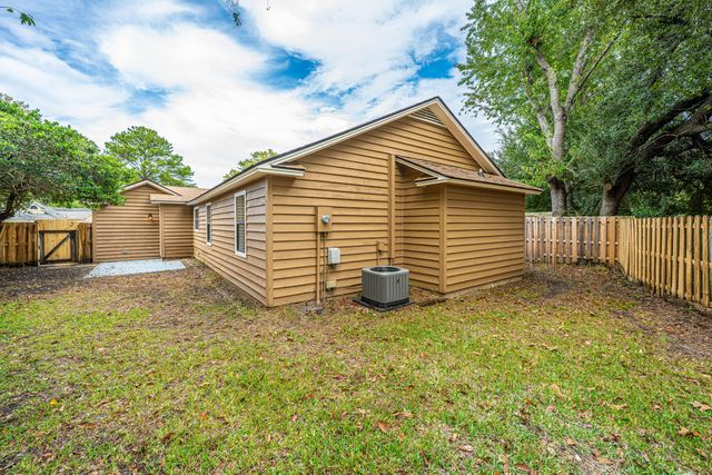 8201 Timberidge Court, North Charleston, SC 29420