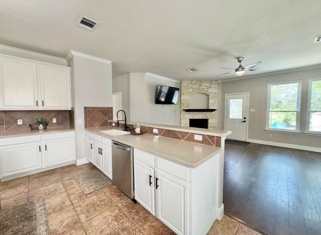 17821 Floribundas, Elgin, TX 78621