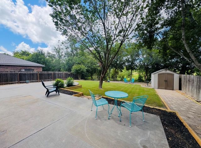 17821 Floribundas, Elgin, TX 78621