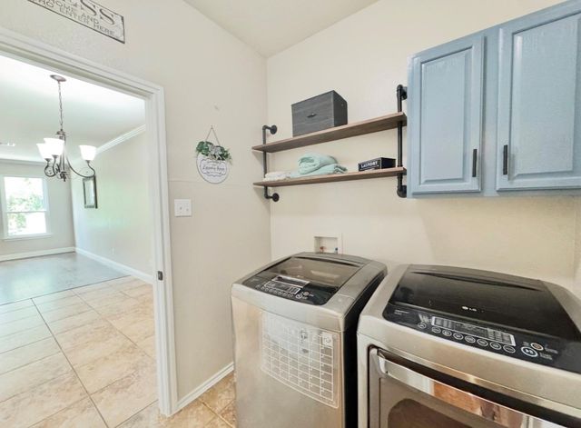17821 Floribundas, Elgin, TX 78621