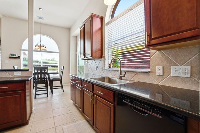 9203 E Lakeside Drive, Magnolia, TX 77354