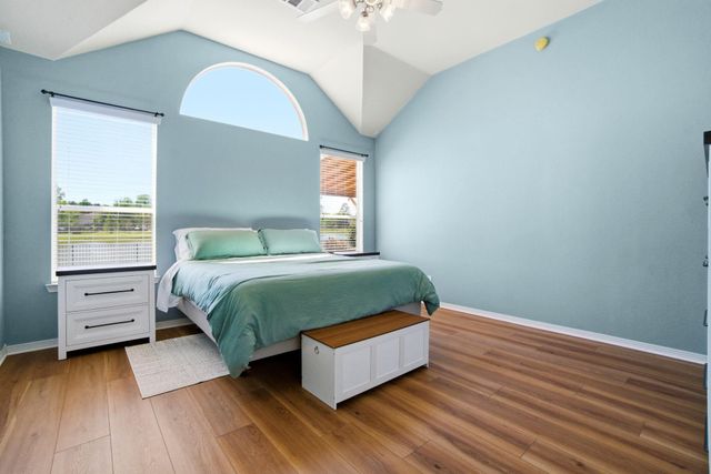 9203 E Lakeside Drive, Magnolia, TX 77354