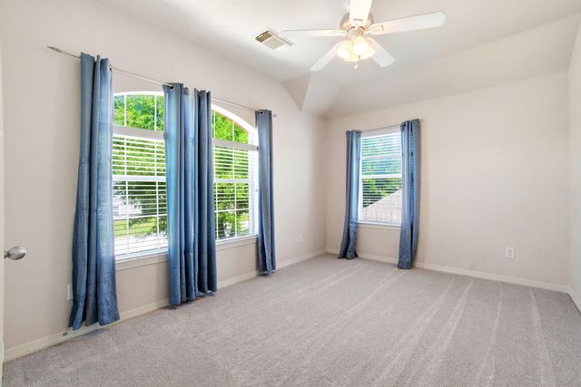 9203 E Lakeside Drive, Magnolia, TX 77354