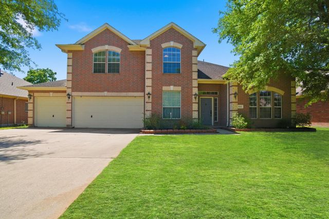 9203 E Lakeside Drive, Magnolia, TX 77354