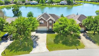 9203 E Lakeside Drive, Magnolia, TX 77354